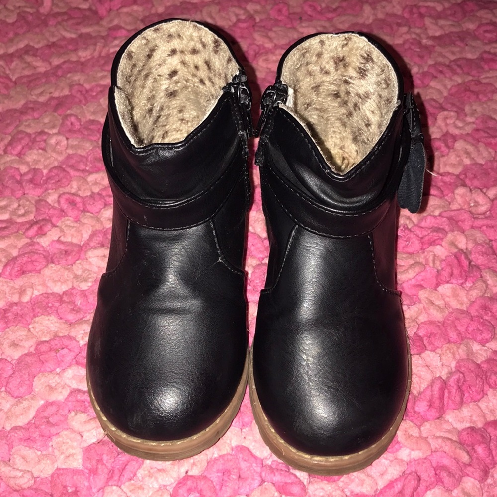 Little Blessings Toddler booties size 10